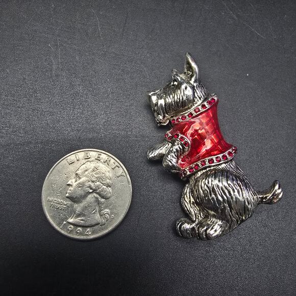 Scottish Terrier Dog Brooch Red Jacket Rhinestone Silver Tone - Picture 5 of 5